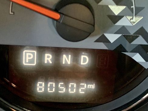 Used 2017 Jeep Wrangler Unlimited Sahara image 18