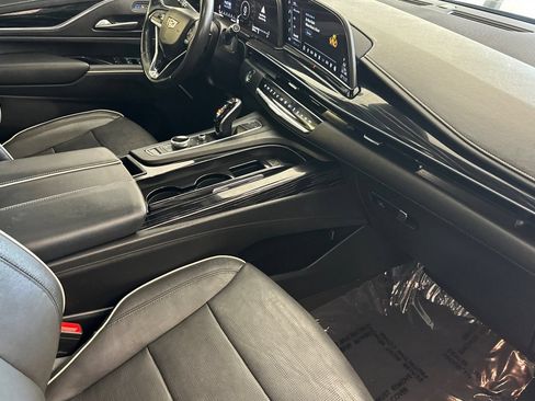 Used 2023 Cadillac Escalade Sport AWD/4WD image 21