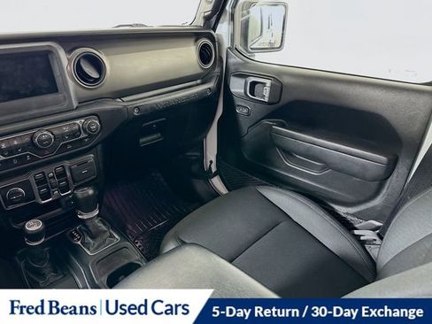 Used 2022 Jeep Wrangler Unlimited Sport image 24