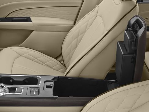 Used 2017 Ford Fusion Energi Platinum FWD image 15