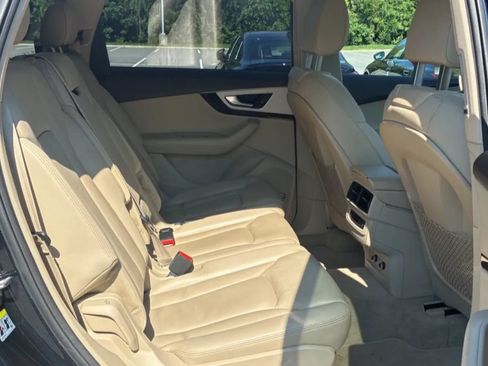 Used 2018 Audi Q7 2.0T Premium Plus AWD/4WD image 11