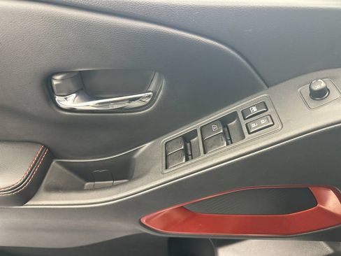 Used 2025 Nissan Frontier Pro-X RWD image 10