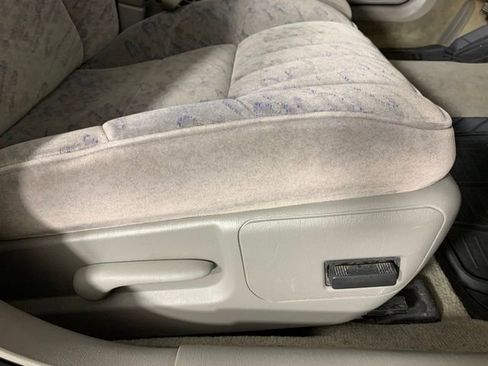 Used 2000 Chevrolet Impala w/ Preferred Equipment Group FWD image 20