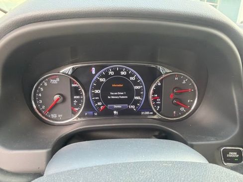 Used 2023 GMC Acadia Denali w/ Denali Technology Package AWD/4WD image 9