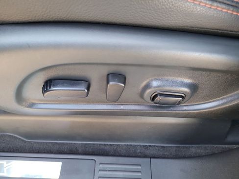 Used 2024 Nissan Titan PRO-4X w/ Pro-4x Convenience Package image 16