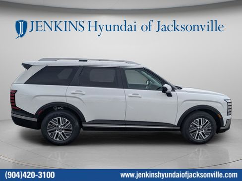 New 2026 Hyundai Palisade SEL Premium FWD image 2