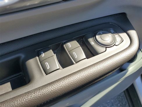 Certified 2022 GMC Terrain SLE w/ Driver Convenience Package image 25