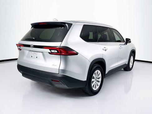 Used 2026 Toyota Grand Highlander FWD image 5
