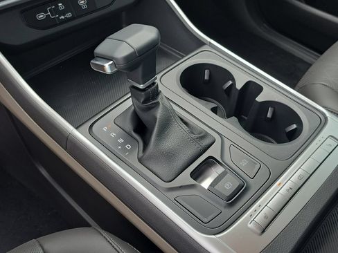 New 2027 Kia Carnival FWD image 26