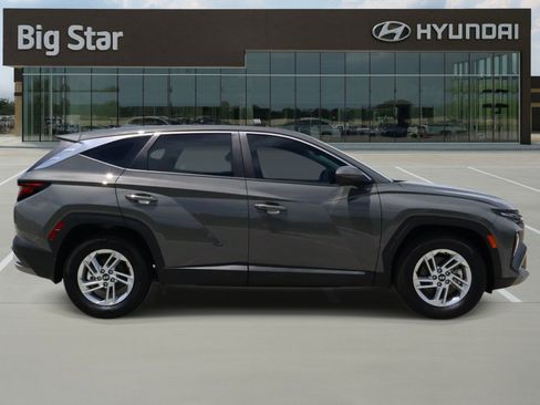 Used 2026 Hyundai Tucson SE FWD image 5