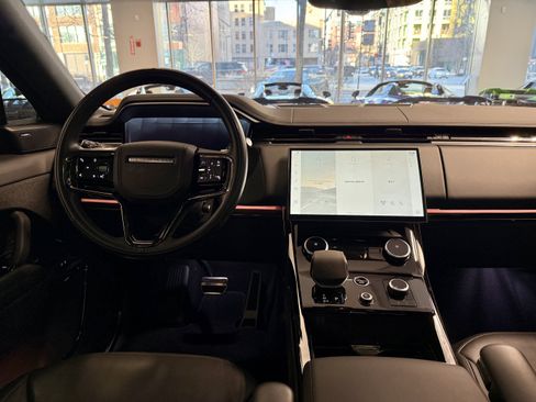 Used 2023 Land Rover Range Rover Sport SE Dynamic image 7