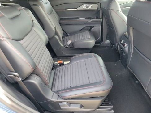 New 2026 Ford Explorer ST-Line w/ ST-Line Street Pack image 13