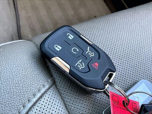 Used 2015 GMC Yukon SLT image 15