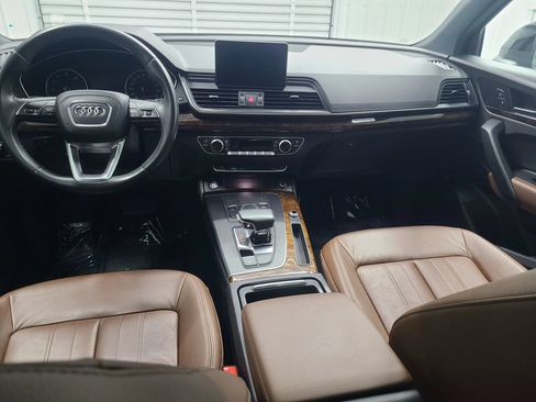 Used 2018 Audi Q5 2.0T Premium w/ Convenience Package AWD/4WD image 2
