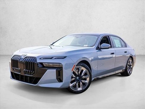 New 2026 BMW 760i xDrive image 1