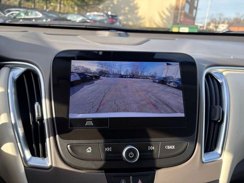 Used 2024 Chevrolet Malibu LT image 17