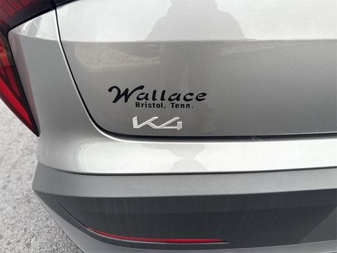 New 2025 Kia K4 EX image 6