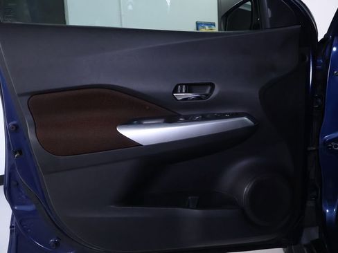 Used 2020 Nissan Kicks SR w/ Exterior Package image 11