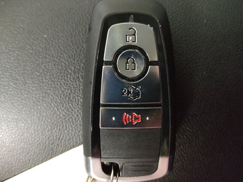 Used 2021 Ford Escape SE w/ Convenience Package FWD image 32