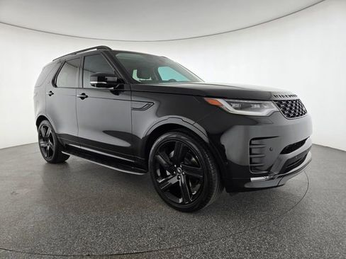 Used 2025 Land Rover Discovery Dynamic SE AWD/4WD image 16