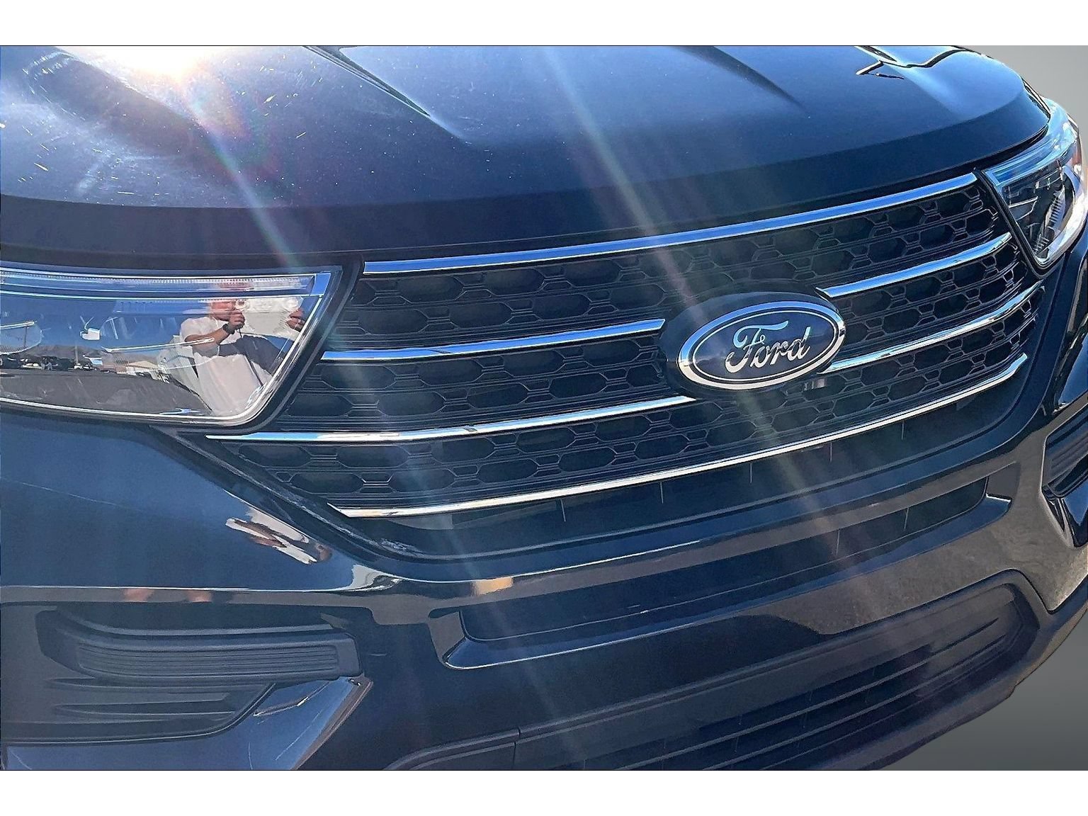 Used 2021 Ford Explorer XLT w/ Class III Trailer Tow Package AWD/4WD image 34