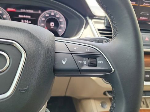 Certified 2023 Audi Q5 2.0T Premium Plus w/ Premium Plus Package AWD/4WD image 22