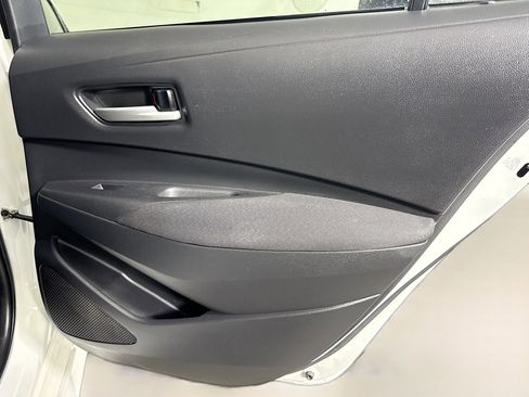 Used 2021 Toyota Corolla LE FWD image 27