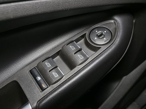 Used 2019 Ford Escape Titanium image 33