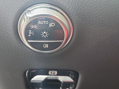 Used 2024 Mercedes-Benz GLC 300 GLC 300 GLC 300 4MATIC Coupe image 13