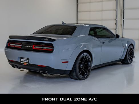 Used 2022 Dodge Challenger R/T Scat Pack RWD image 9