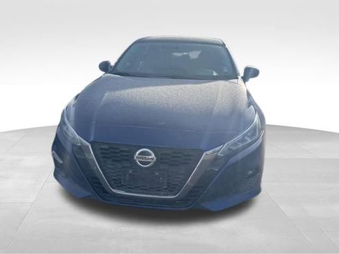 Used 2019 Nissan Altima 2.5 SR w/ SR Premium Package image 4