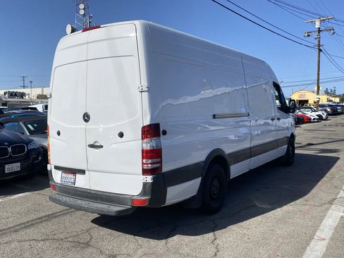 Used 2007 Dodge Sprinter 2500 image 8