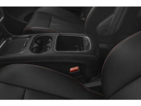 Used 2019 Dodge Grand Caravan SXT image 18