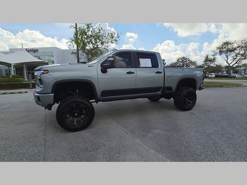 Used 2024 Chevrolet Silverado 2500 High Country w/ High Country Premium Package image 46