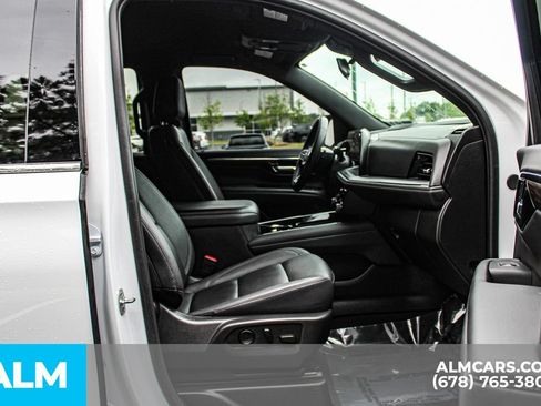 Used 2025 Chevrolet Tahoe LT AWD/4WD image 21