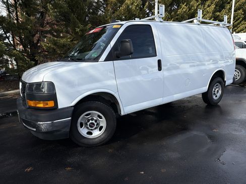 Used 2021 GMC Savana 2500 w/ Driver Convenience Package image 5