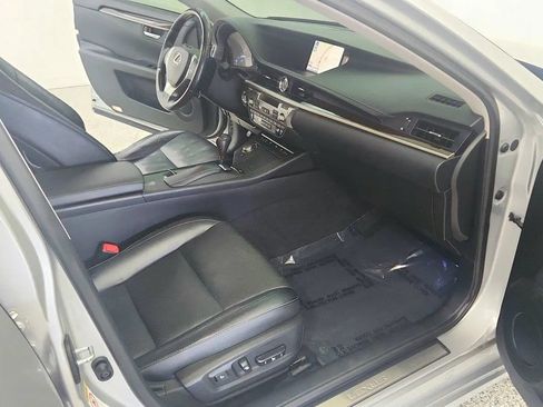 Used 2014 Lexus ES 350 w/ Luxury Package FWD image 27