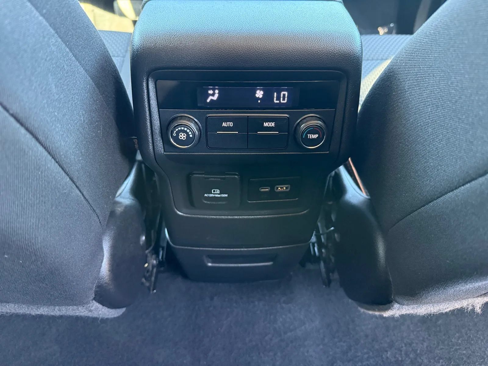 Used 2020 GMC Acadia AT4 w/ Driver Alert Package II AWD/4WD image 27