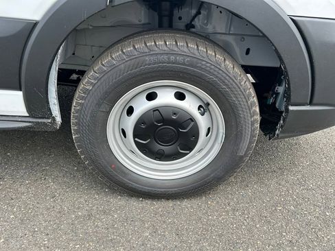 New 2025 Ford Transit 250 148 Medium Roof w/ Load Area Protection Package image 29