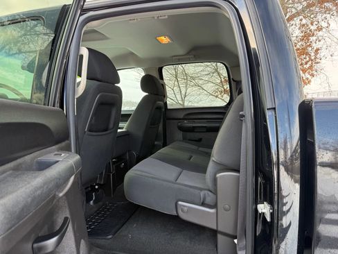 Used 2012 Chevrolet Silverado 2500 LT w/ Texas Edition image 14