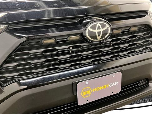 Used 2021 Toyota RAV4 XLE w/ Convenience Package AWD/4WD image 31