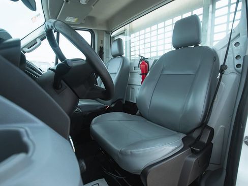 Used 2018 Ford Transit 250 138 RWD image 13