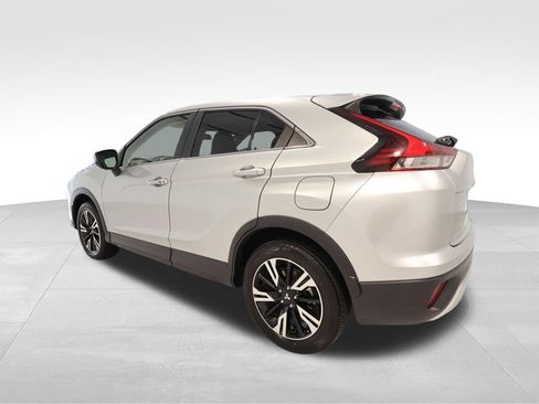 Used 2025 Mitsubishi Eclipse Cross SE AWD/4WD image 2