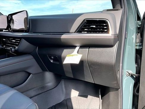 New 2026 Chevrolet Suburban RST w/ Comfort Package image 26