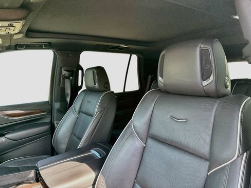 Used 2023 Cadillac Escalade Premium Luxury w/ LPO, Floor Liner Package AWD/4WD image 13
