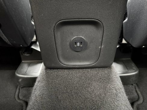 Used 2025 Ford Escape ST-Line Select AWD/4WD image 38