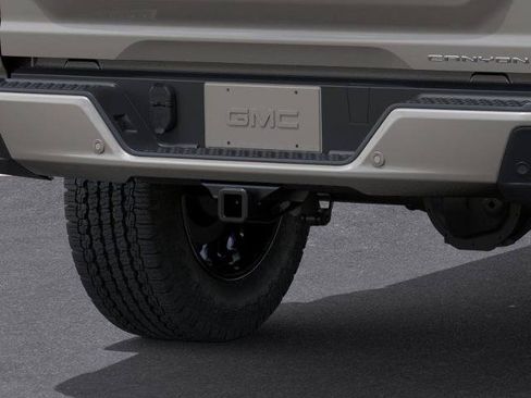 New 2026 GMC Canyon Denali AWD/4WD image 14