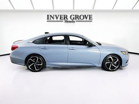 Used 2022 Honda Accord Sport image 4
