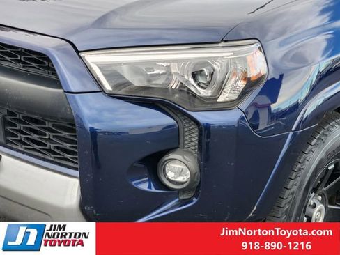 Used 2022 Toyota 4Runner TRD Off-Road Premium image 11
