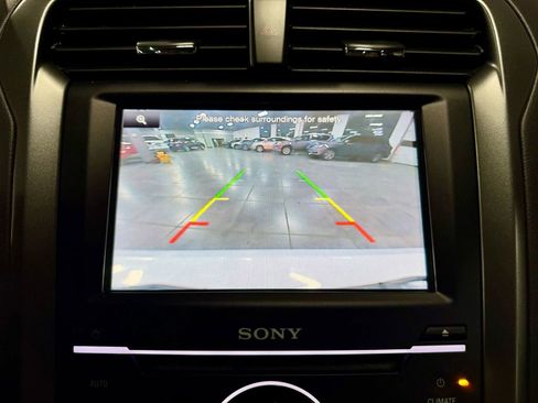 Used 2014 Ford Fusion Titanium image 16